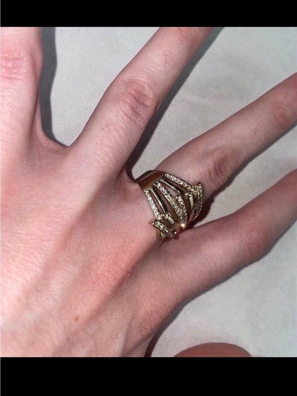 NEW Ring - Picture 7 of 8